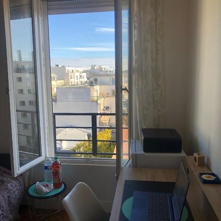 Appartement Tres Calme A 10Mn De Paris - Woman & Couples Only Courbevoie Kültér fotó