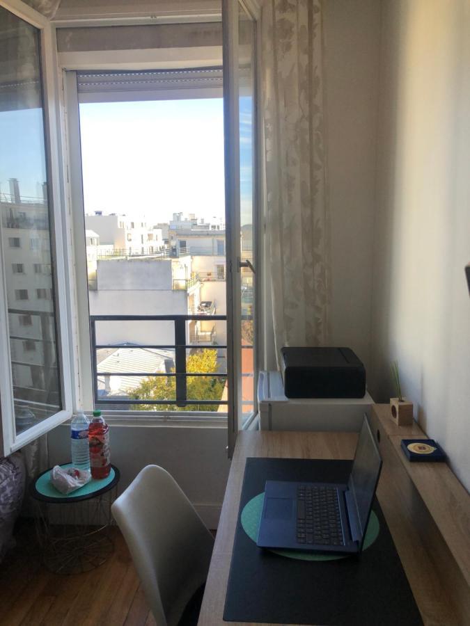 Appartement Tres Calme A 10Mn De Paris - Woman & Couples Only Courbevoie Kültér fotó