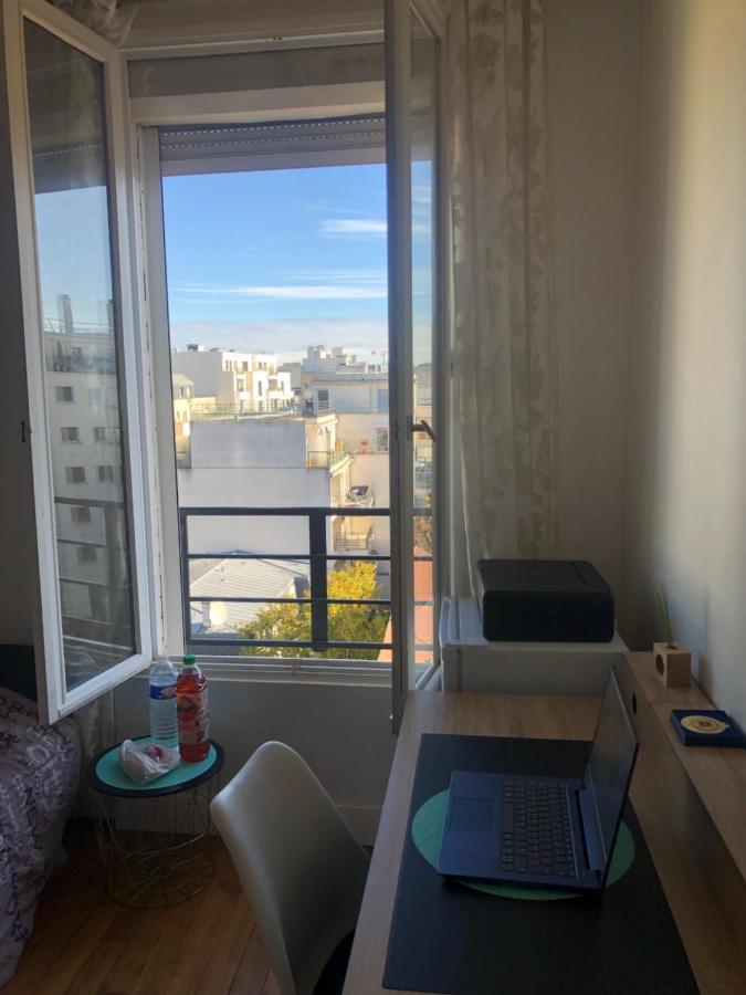 Appartement Tres Calme A 10Mn De Paris - Woman & Couples Only Courbevoie Kültér fotó